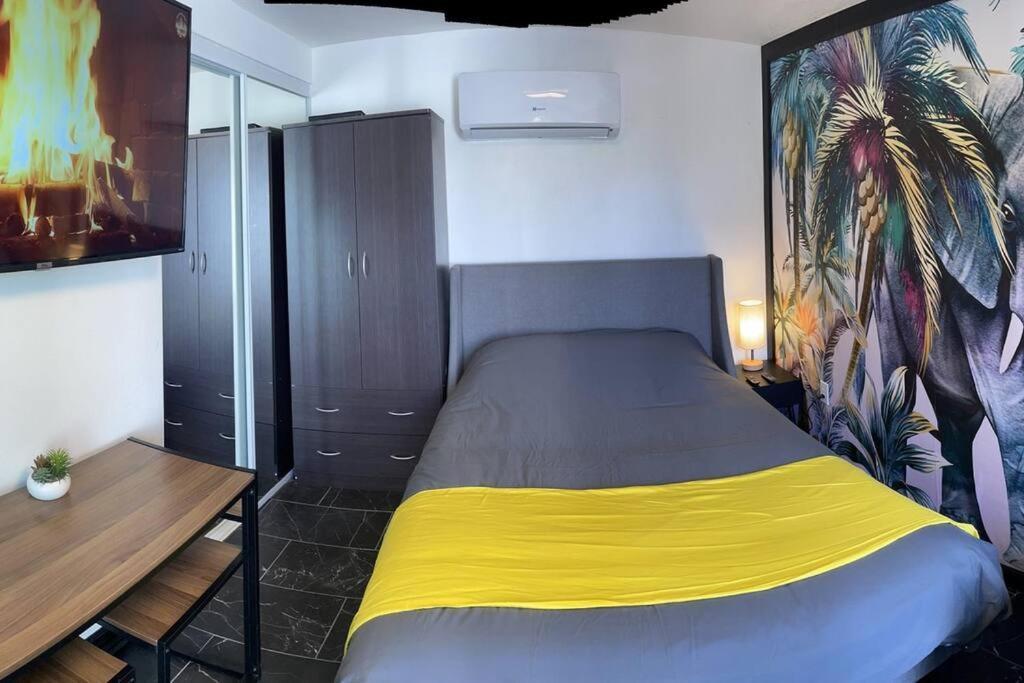 Your Tiny Downtown Home With Backyard Unit D فينيكس المظهر الخارجي الصورة